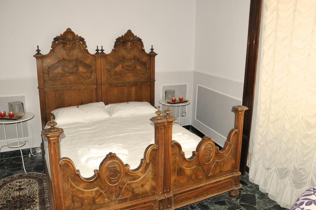 Alibrandi Palace チビタベッキア 部屋 写真
